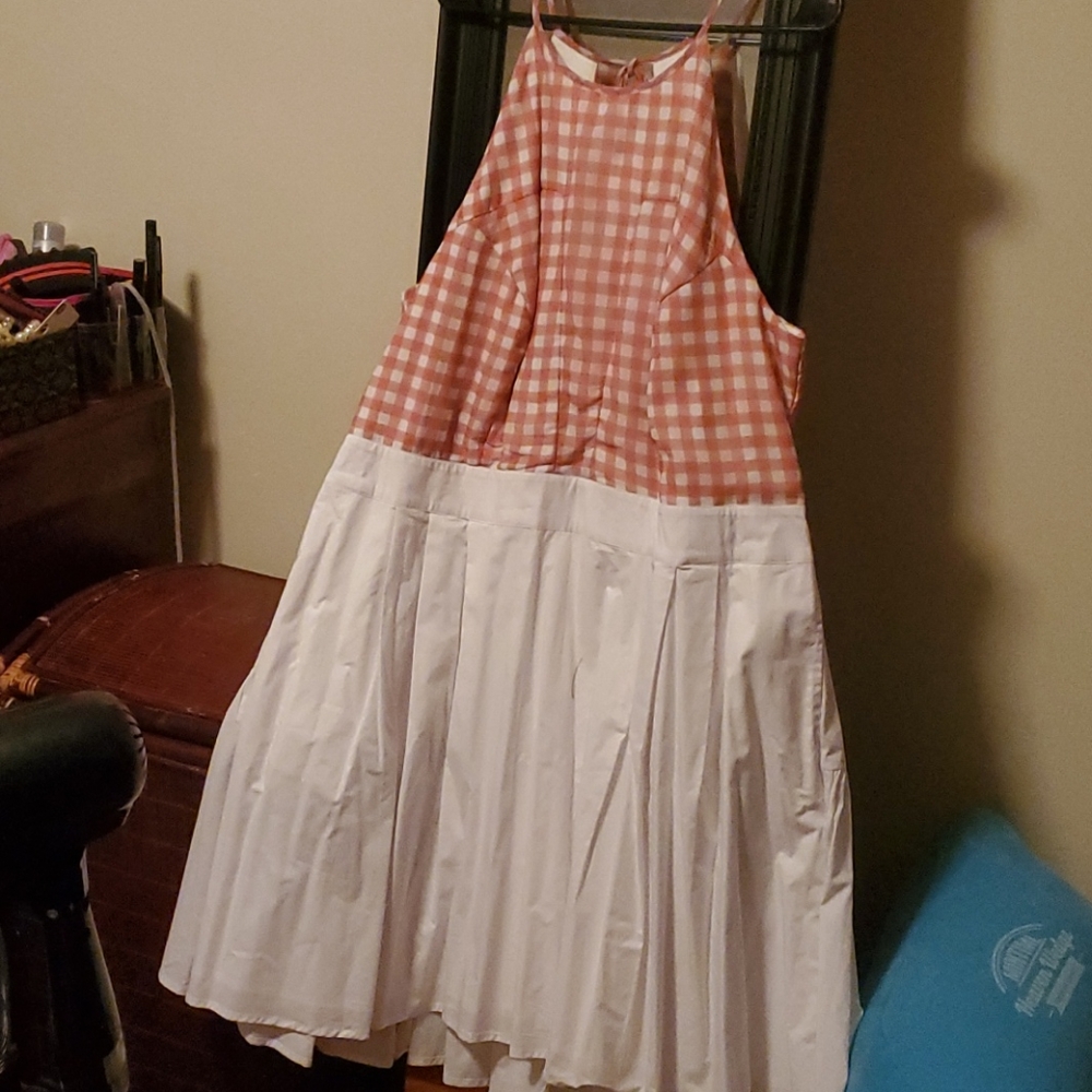 Mixed fabric dress.